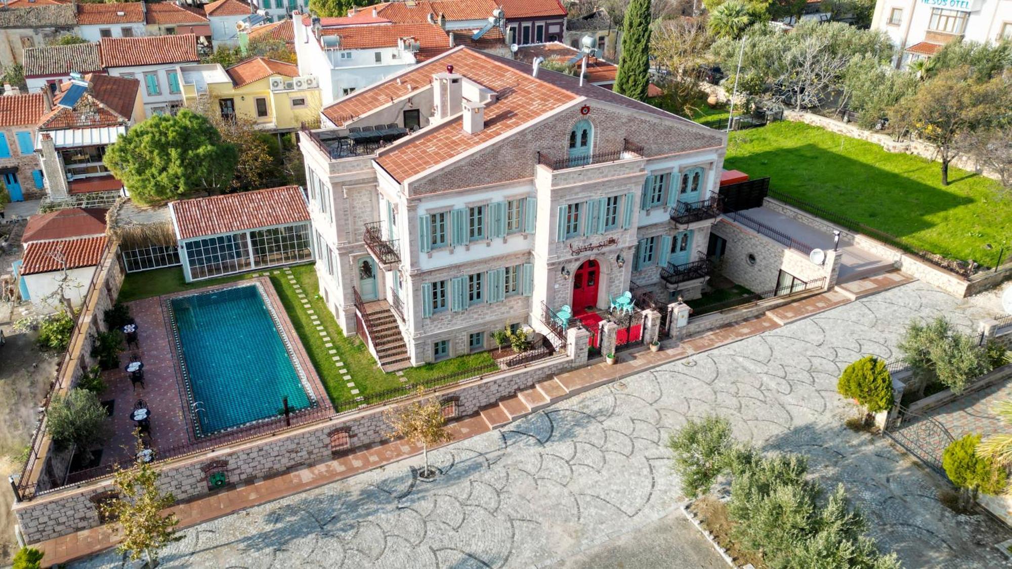 Naz Su Cunda Hotel Bagian luar foto