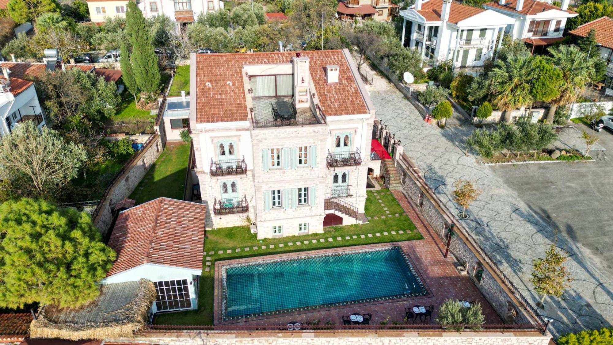Naz Su Cunda Hotel Bagian luar foto