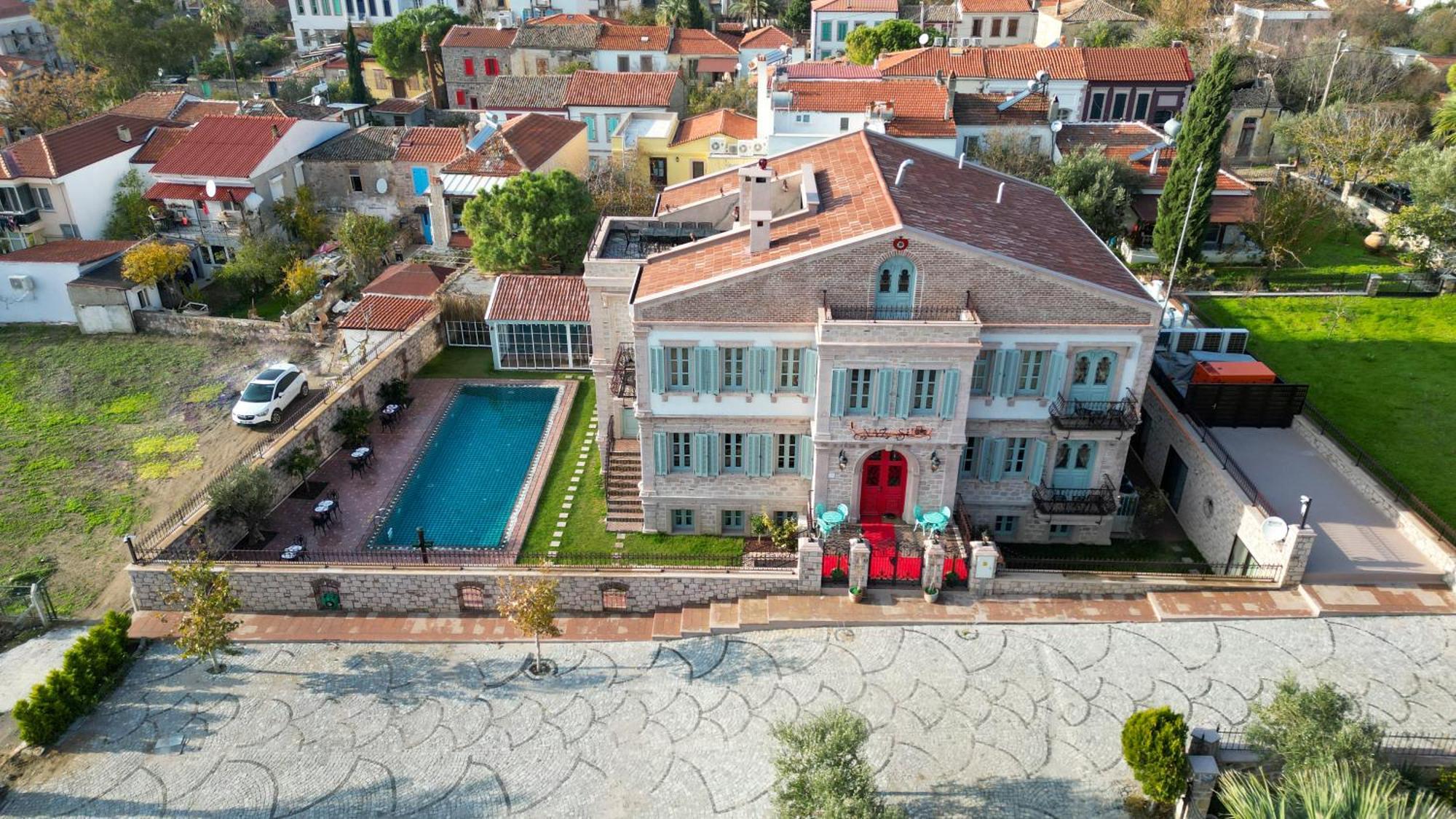 Naz Su Cunda Hotel Bagian luar foto