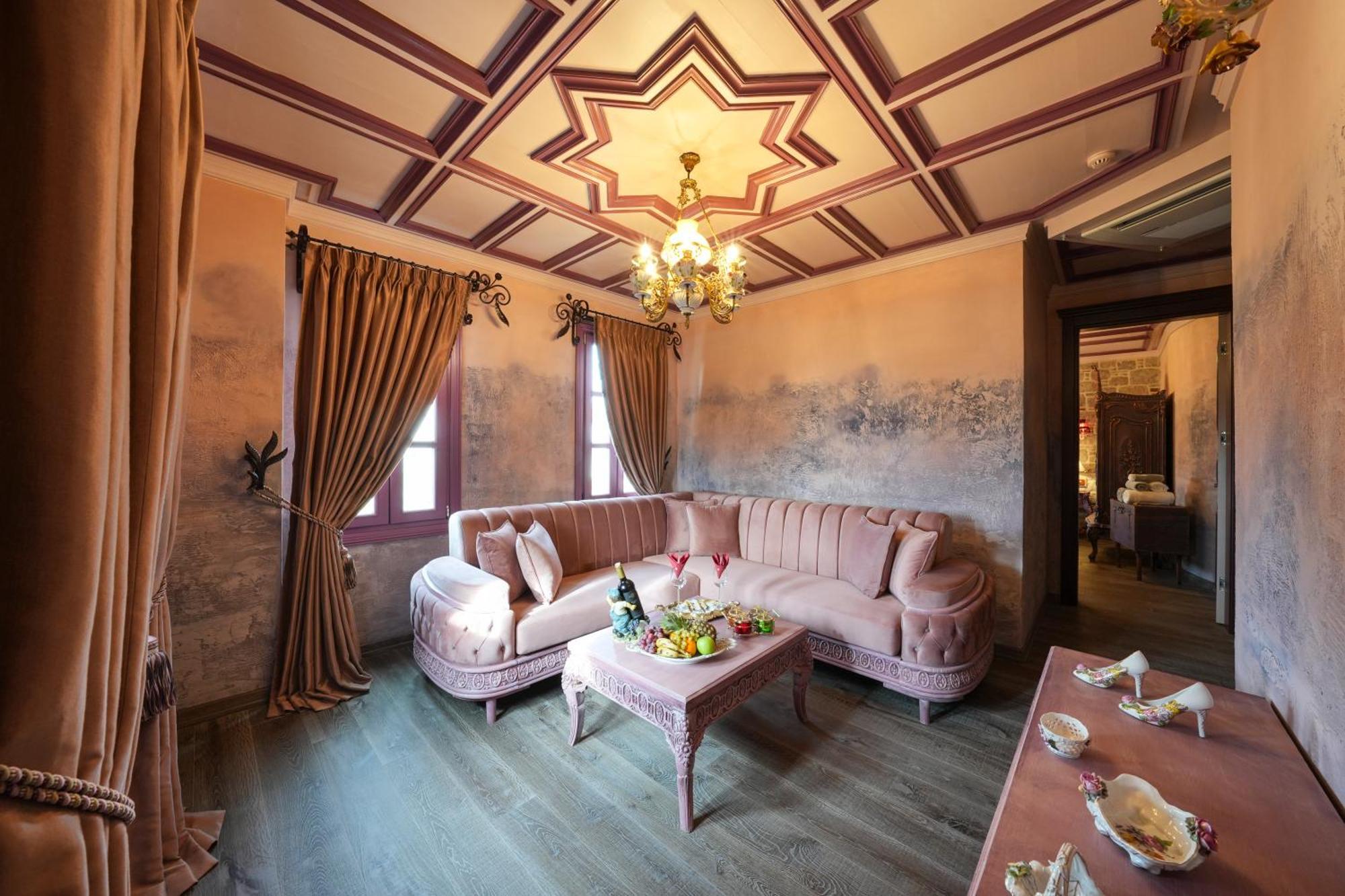 Naz Su Cunda Hotel Bagian luar foto