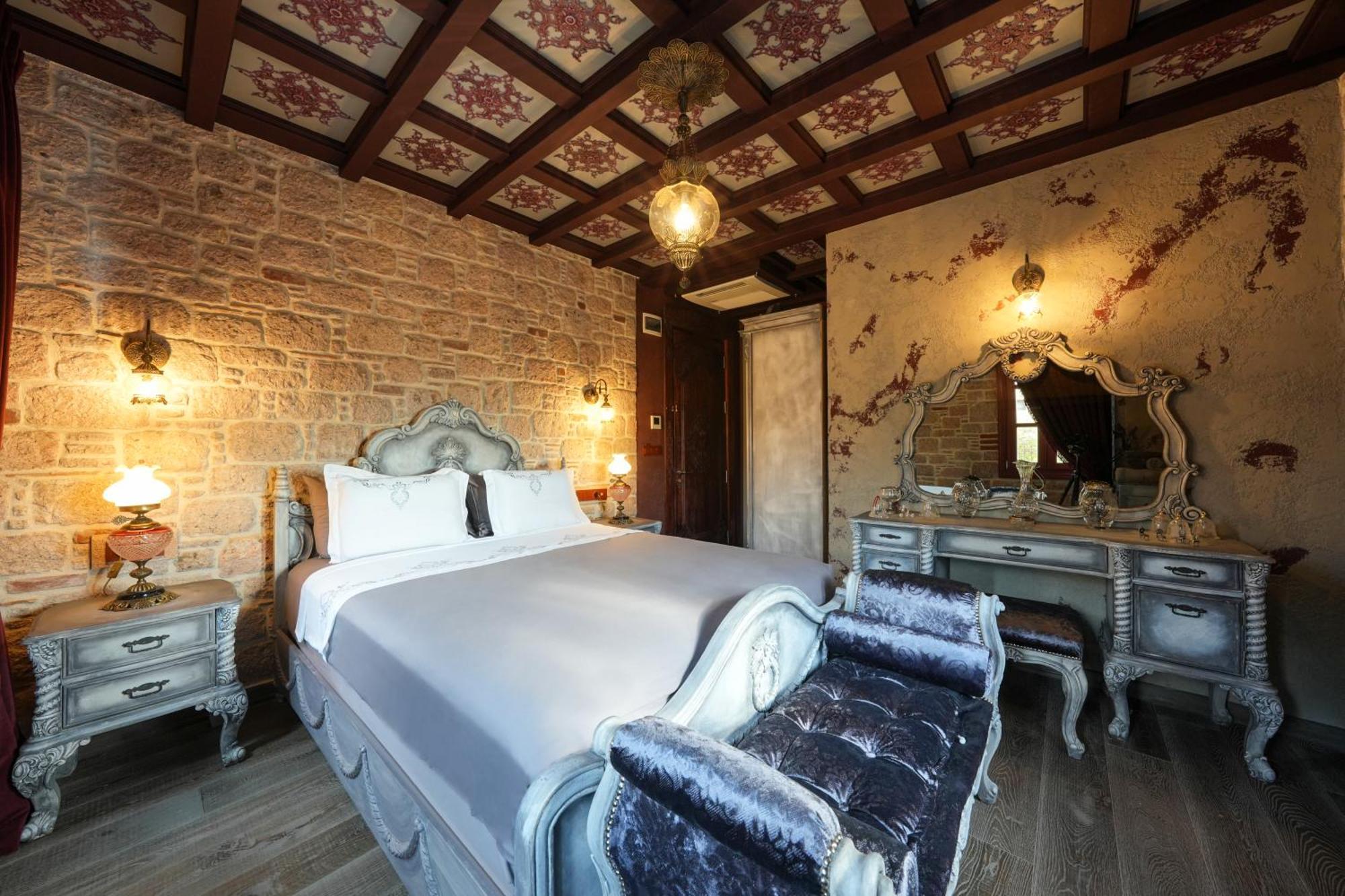 Naz Su Cunda Hotel Bagian luar foto