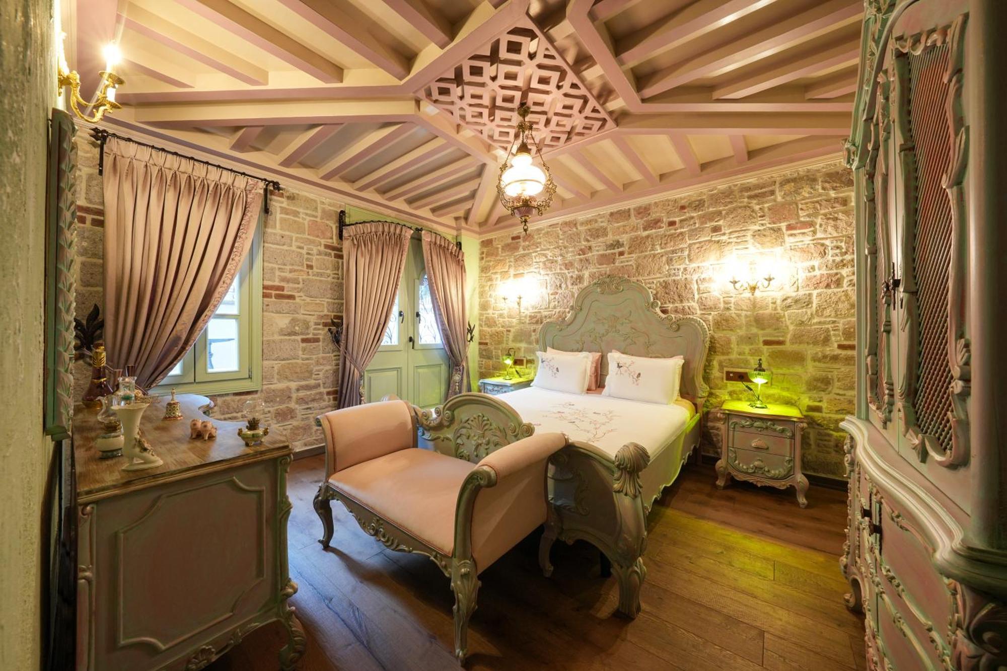 Naz Su Cunda Hotel Bagian luar foto